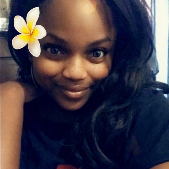 Meet your Posher, Bree - Picture 1 of 1